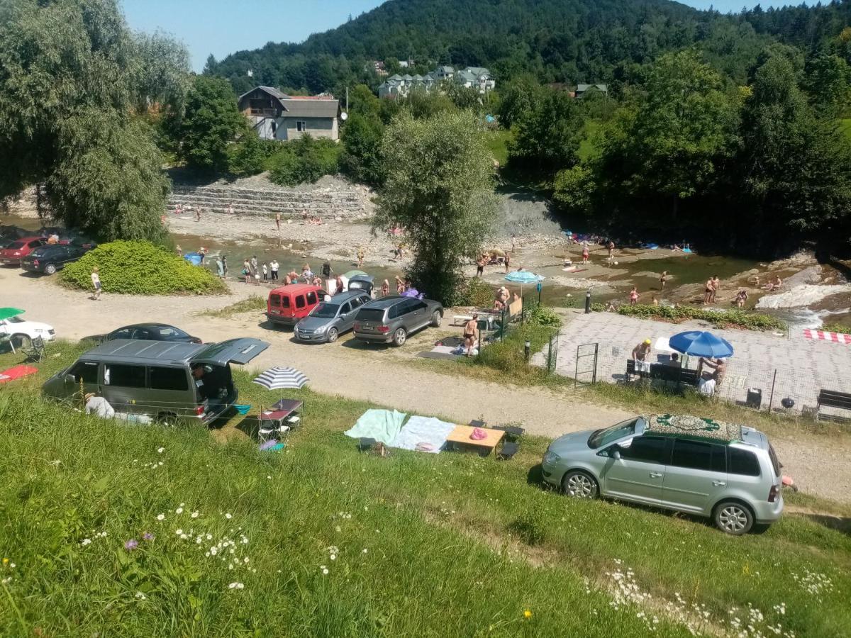 Садиба Федорчуків За Рікою1 เชชอเร ภายนอก รูปภาพ