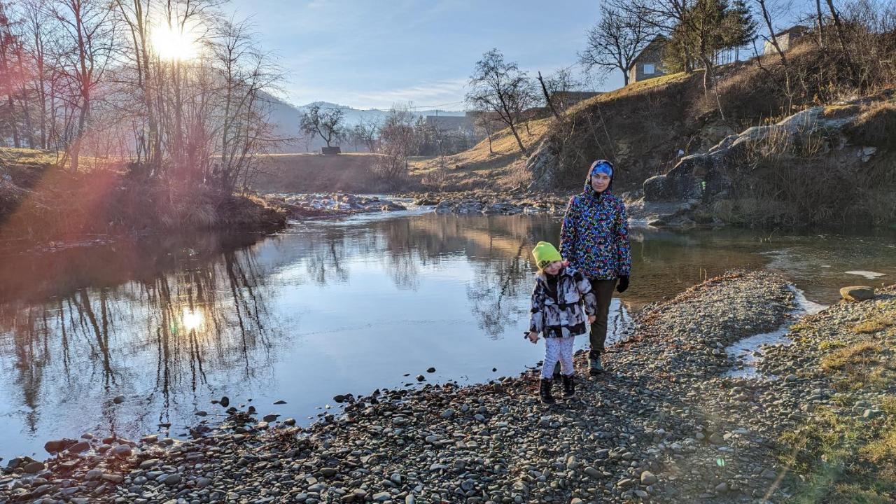 Садиба Федорчуків За Рікою1 เชชอเร ภายนอก รูปภาพ